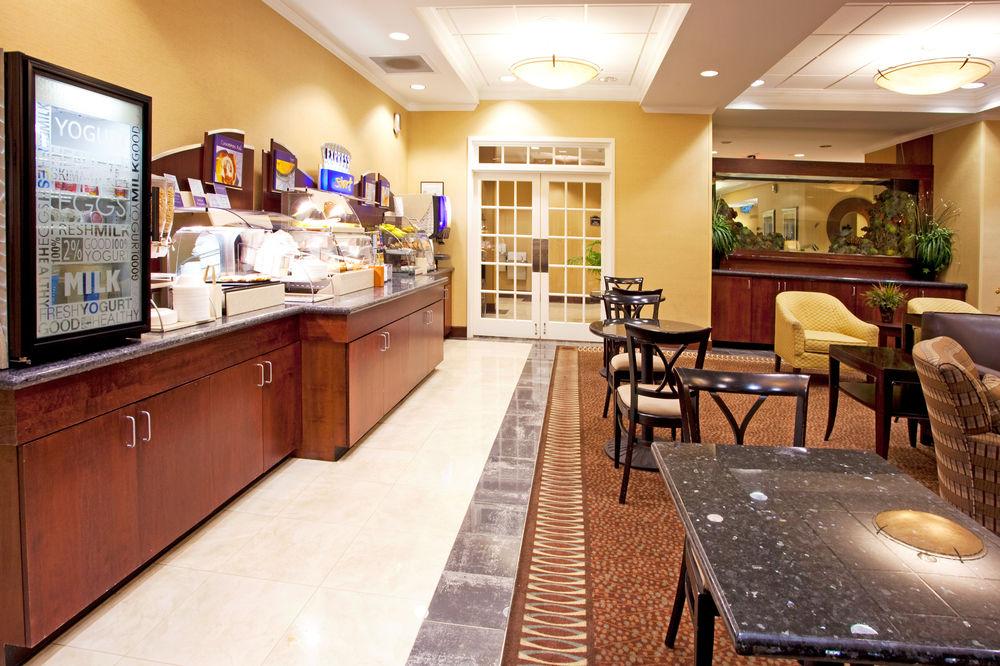 Holiday Inn Express & Suites Columbus At Northlake By Ihg Eksteriør bilde