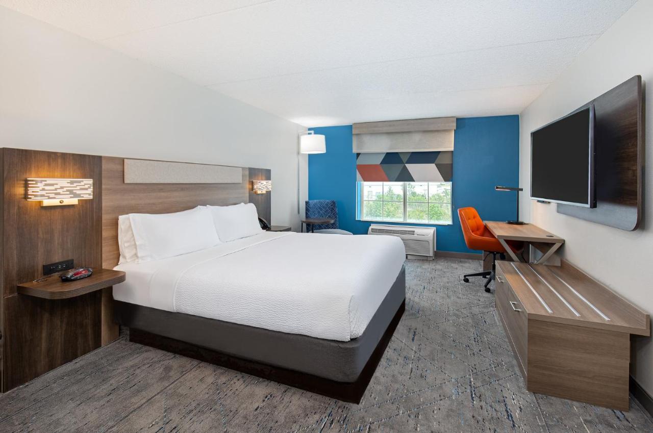 Holiday Inn Express & Suites Columbus At Northlake By Ihg Eksteriør bilde