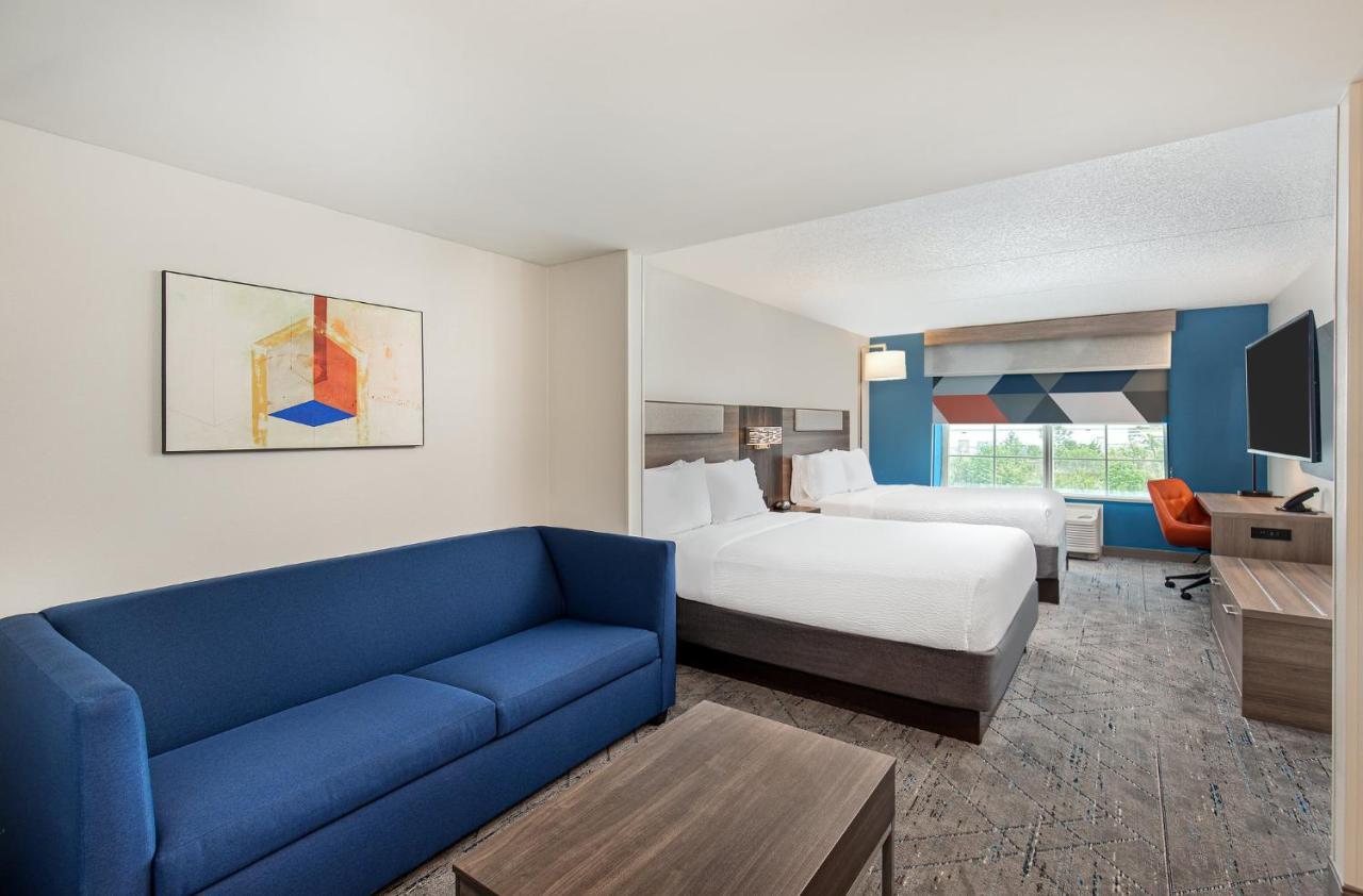 Holiday Inn Express & Suites Columbus At Northlake By Ihg Eksteriør bilde