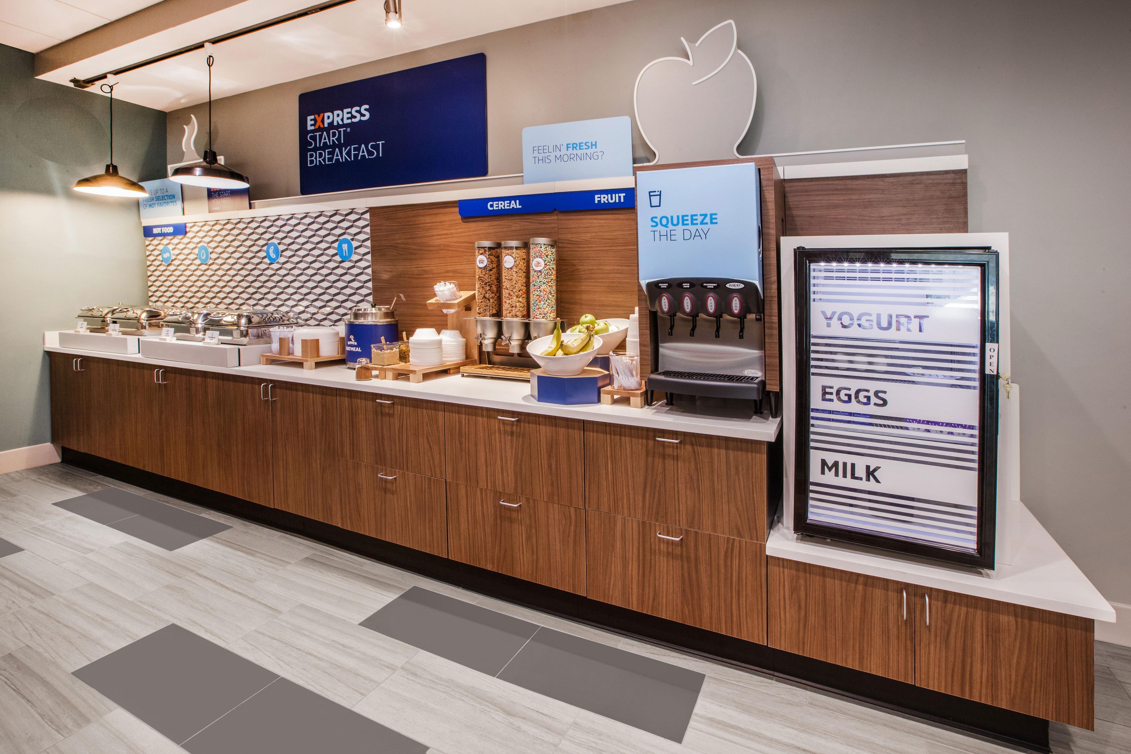 Holiday Inn Express & Suites Columbus At Northlake By Ihg Eksteriør bilde
